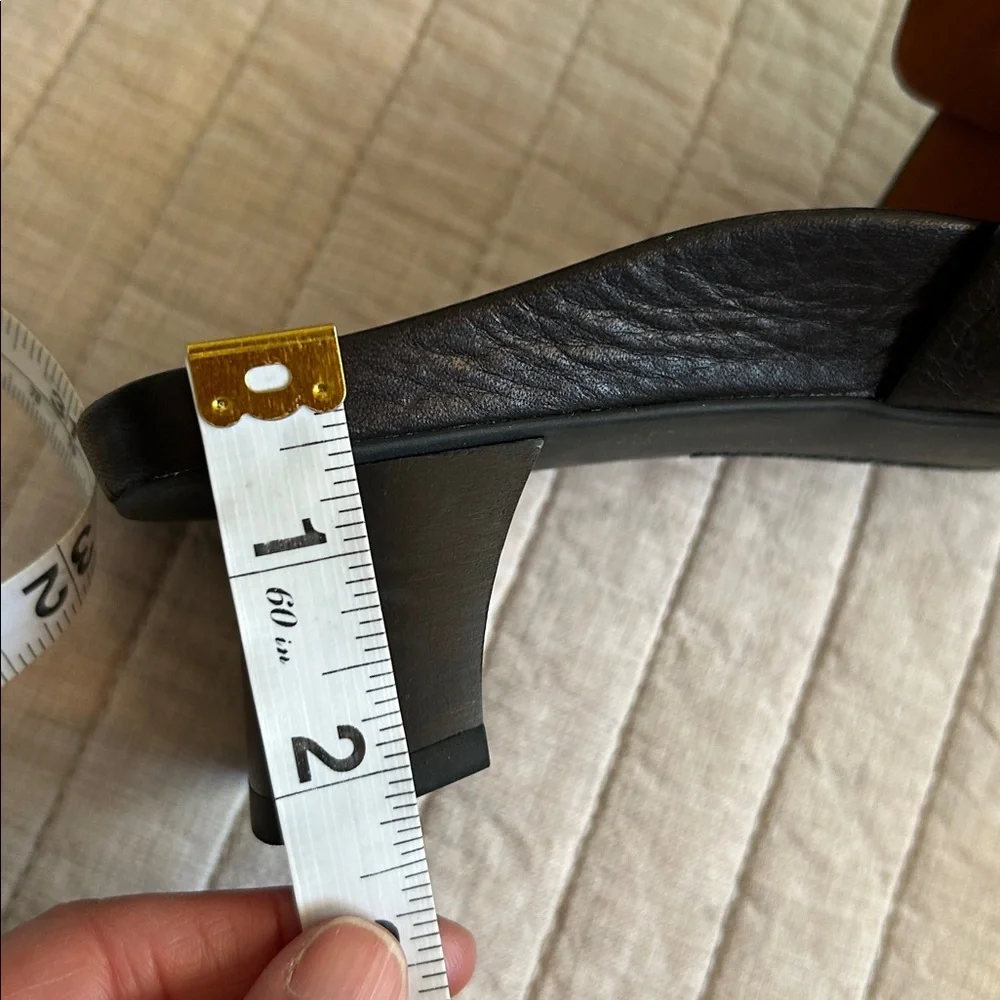 L’Amour Des Pieds black leather basket weave heeled slide mule sandals 8​ - Picture 12 of 13